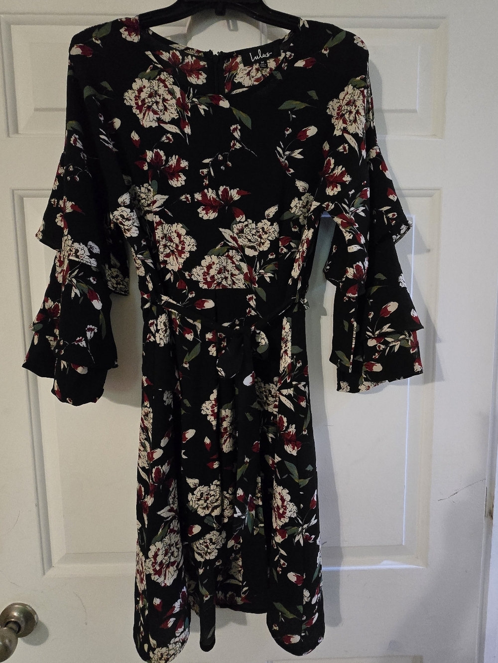 Lulu's Black Floral Tie-Waist Long Sleeve Dress